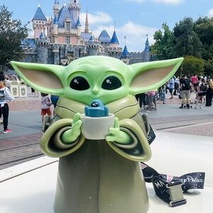 Disneyland Star Wars Grogu Baby Yoda Sipper May the 4th Collectable Sipper NEW